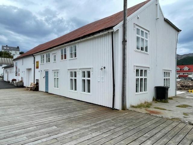 1. Etg I Dampskipsbrygga, Havn Lodingen